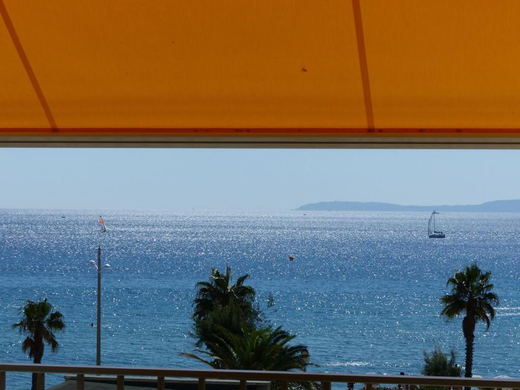 Magnifique 4 Pers Vue Et Bord De Mer, Parking, Clim, Wifi * Le Lavandou